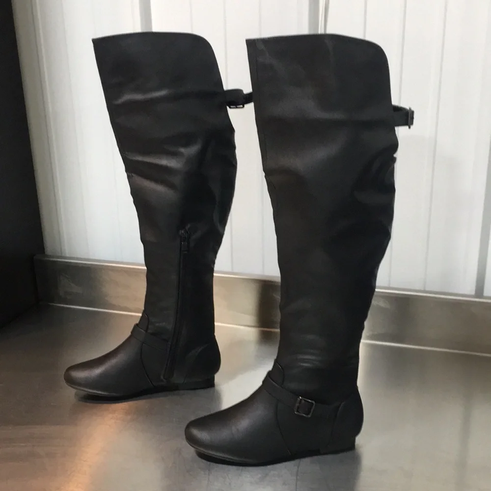 New WB Woman’s Journee Collection Black Knee-High Women's Boots